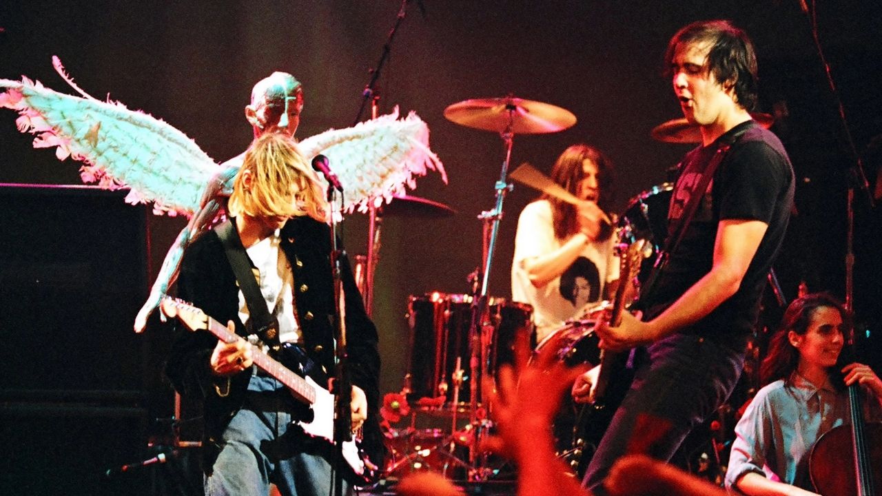 “Smells Like Teen Spirit” completa 35 anos; relembre o sucesso do Nirvana